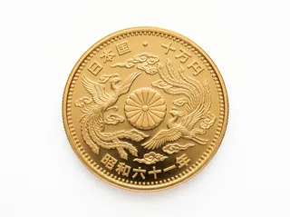 天皇陛下御在位60年記念 10万円金貨
